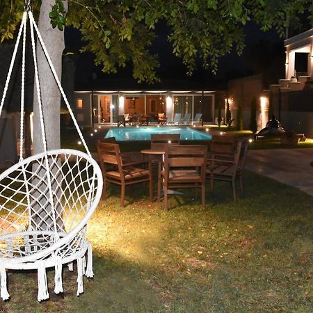 فيلا Sunlit Pool House Posidhonía المظهر الخارجي الصورة