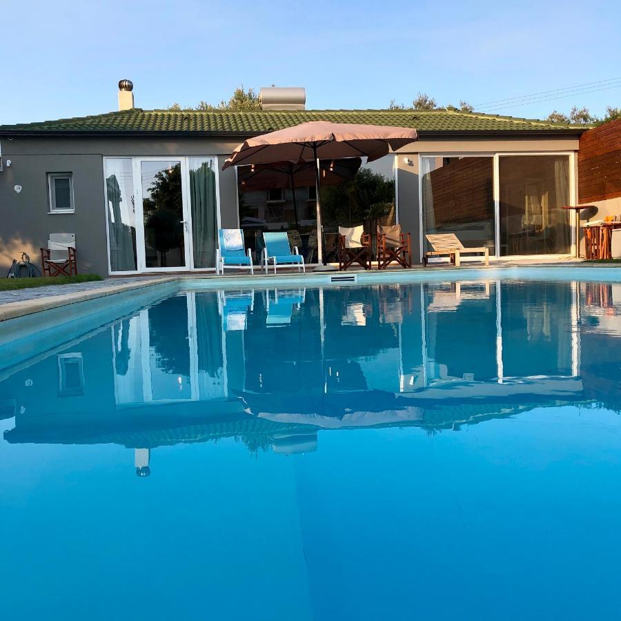 فيلا Sunlit Pool House Posidhonía المظهر الخارجي الصورة