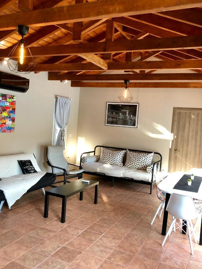 فيلا Sunlit Pool House Posidhonía المظهر الخارجي الصورة