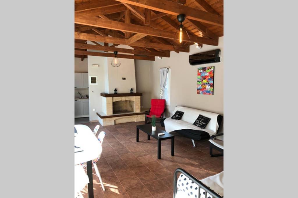 فيلا Sunlit Pool House Posidhonía المظهر الخارجي الصورة