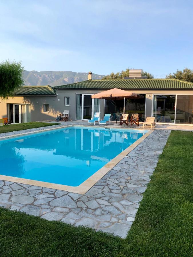فيلا Sunlit Pool House Posidhonía المظهر الخارجي الصورة