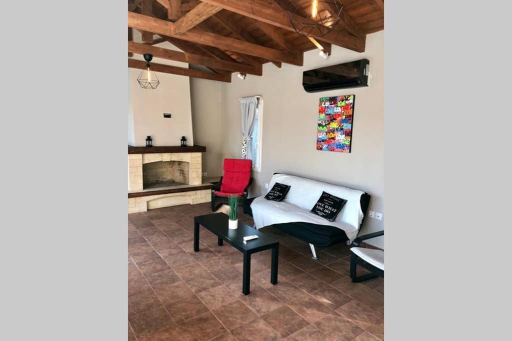 فيلا Sunlit Pool House Posidhonía المظهر الخارجي الصورة